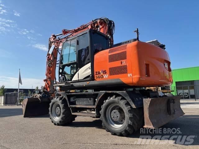 Hitachi ZX 140 W-5 Ratasekskavaatorid