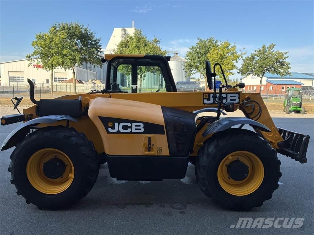 JCB 526-56 Põllumajanduslikud teleskoopkäitlejad