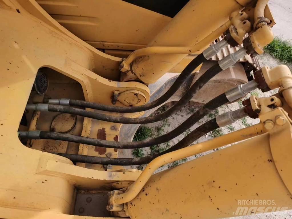Komatsu PC 400-7 Roomikekskavaatorid