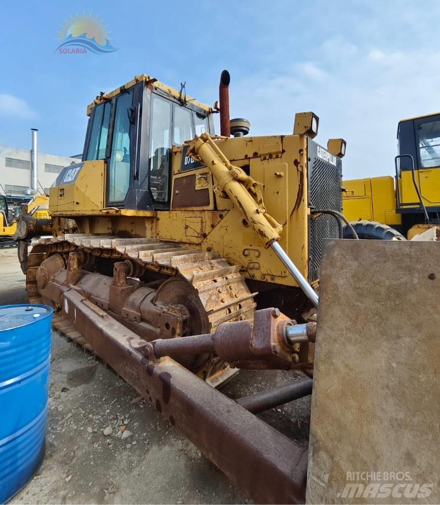 CAT D 7 G II Buldooserid