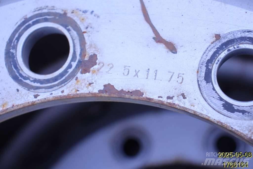  Fälg Volvo Stål Rehvid, rattad ja veljed