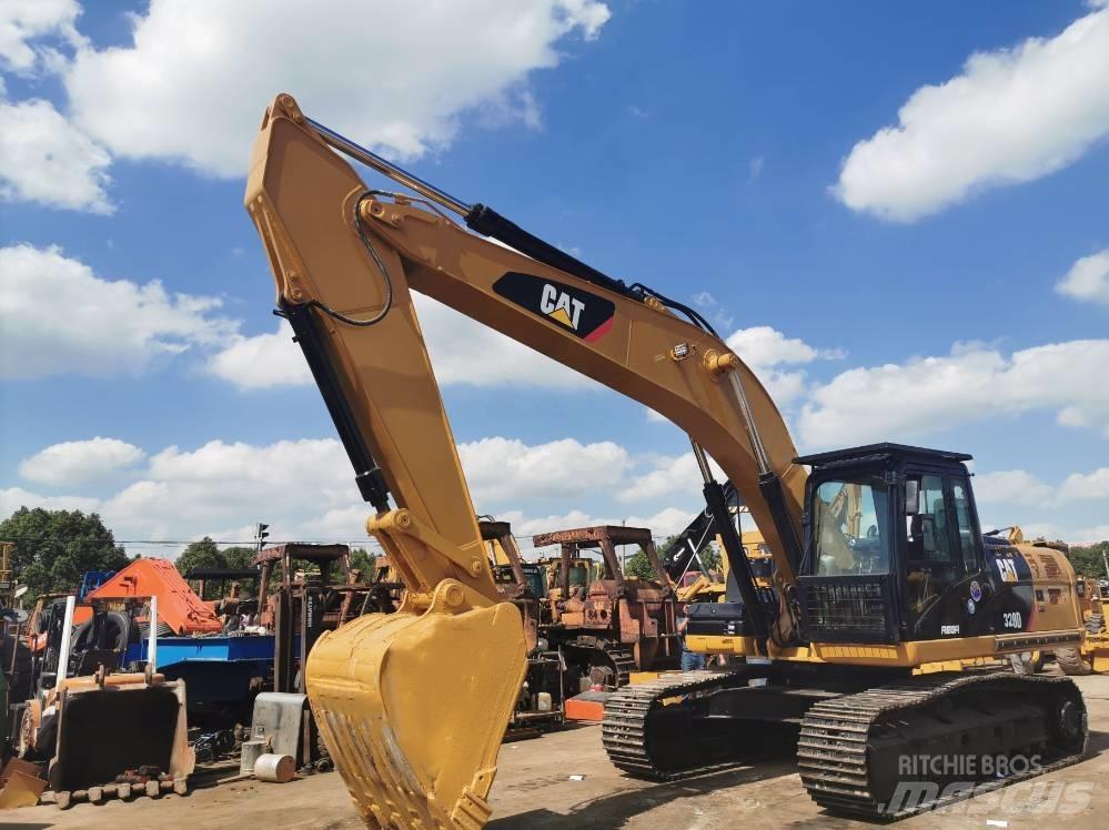 CAT 320D Roomikekskavaatorid