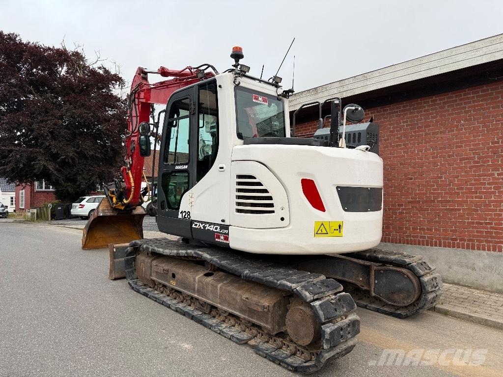 Doosan DX 140 LCR Roomikekskavaatorid