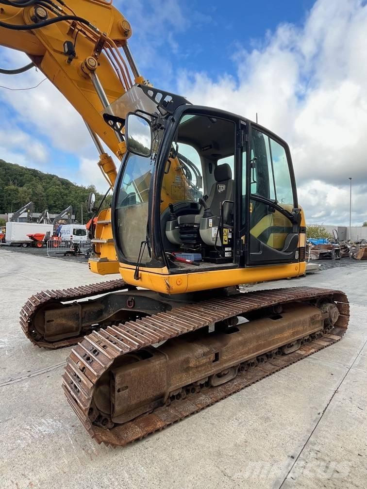 JCB JZ 235 LC Roomikekskavaatorid