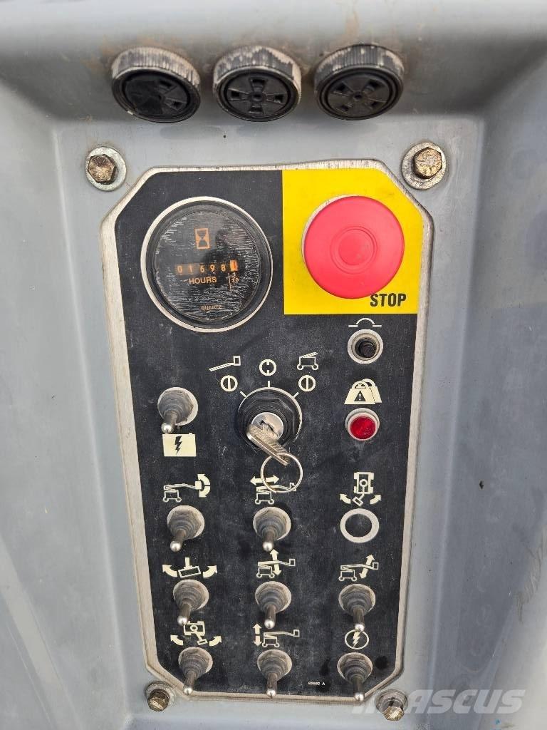 Genie Z 34/22 N Iseliikuvad poomtõstukid