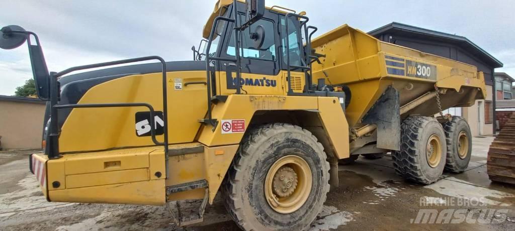 Komatsu HM300-5 Liigendraamiga pinnaseveokid