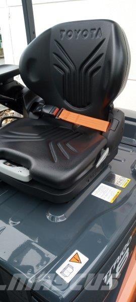 Toyota 8FBM18T Elektritõstukid