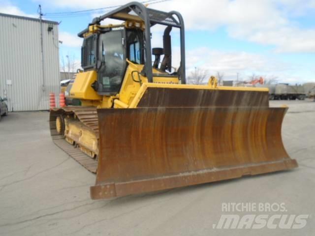 Komatsu D61PX-24 Buldooserid