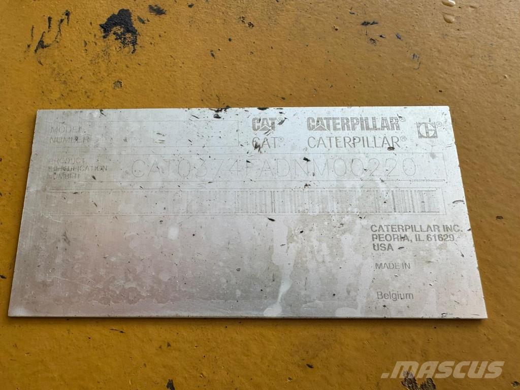 CAT 374FL Roomikekskavaatorid