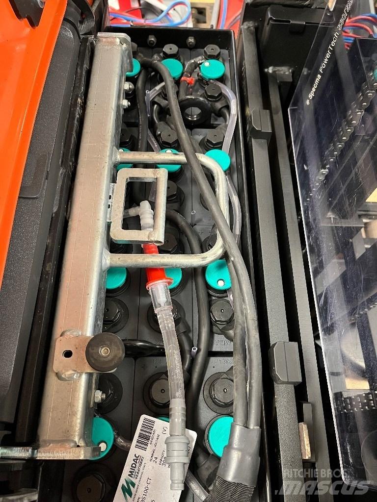 BT SPE 120 L Järelkäidavad virnastajad