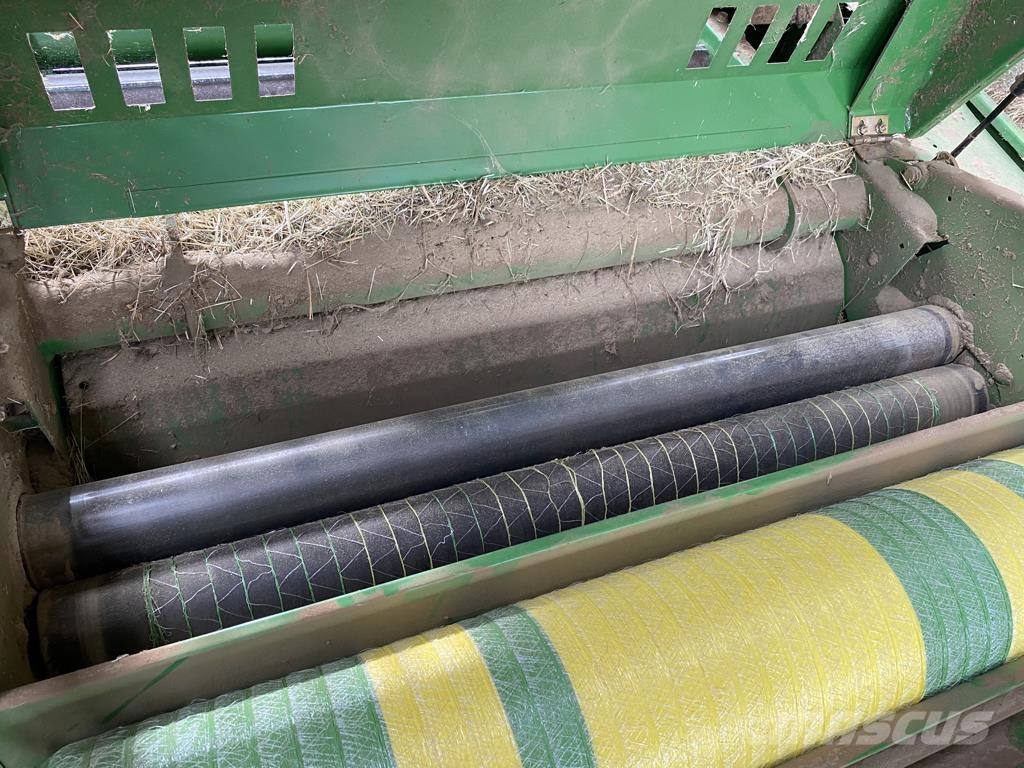 John Deere 568 Ruloonpressid