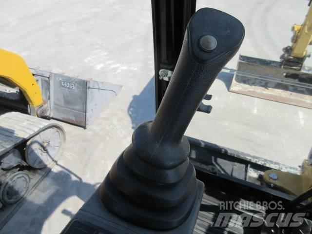 CAT 302.7 D CR Miniekskavaatorid < 7 t