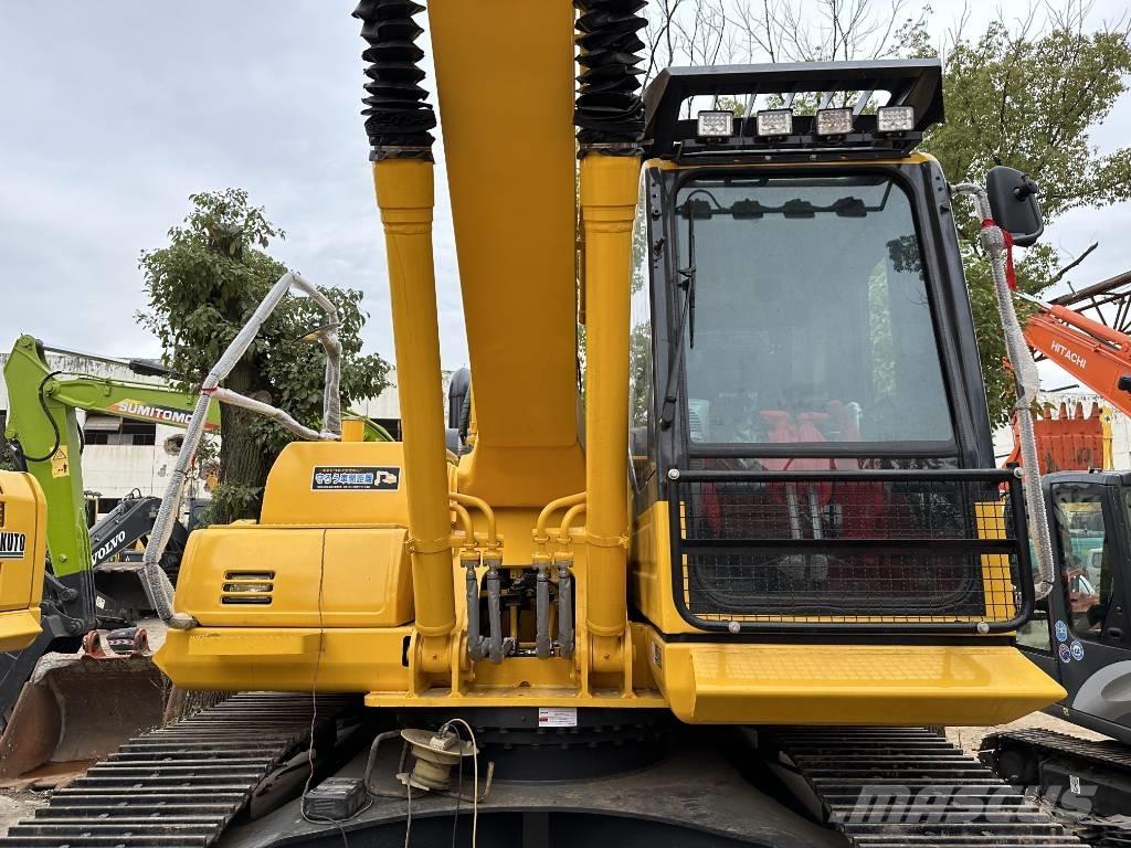Komatsu PC 210 Roomikekskavaatorid