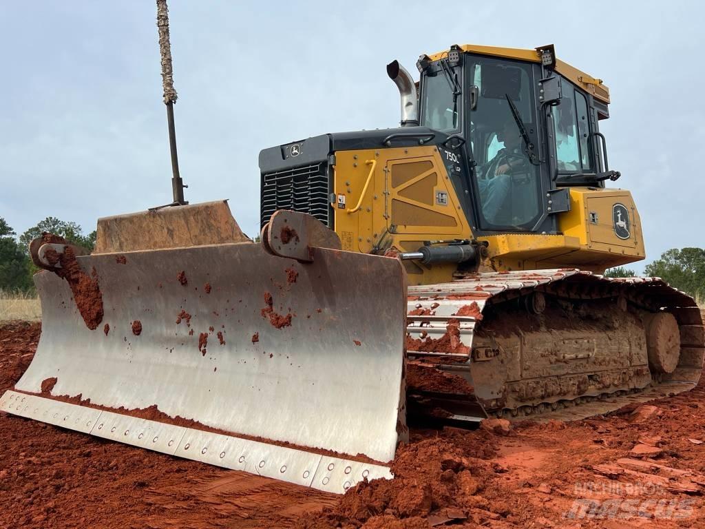 John Deere 750L LGP Buldooserid