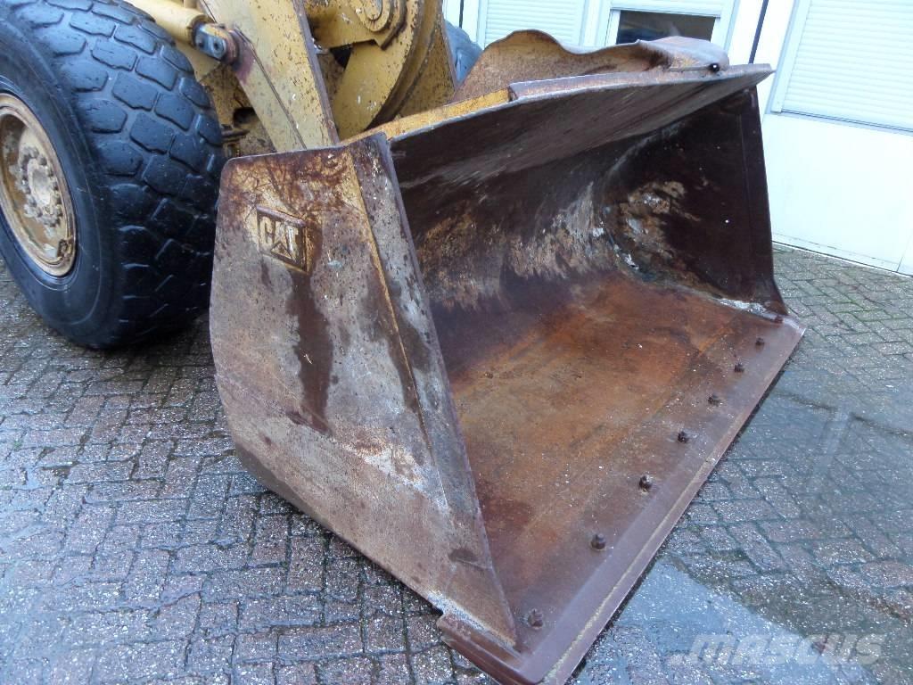 CAT 938 H Rataslaadurid