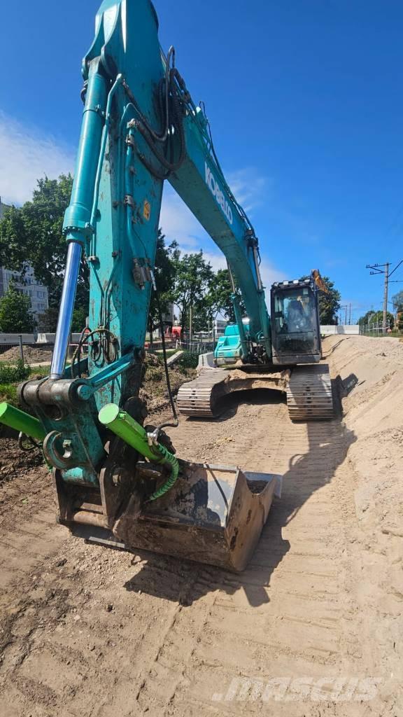 Kobelco SK 210 LC Roomikekskavaatorid