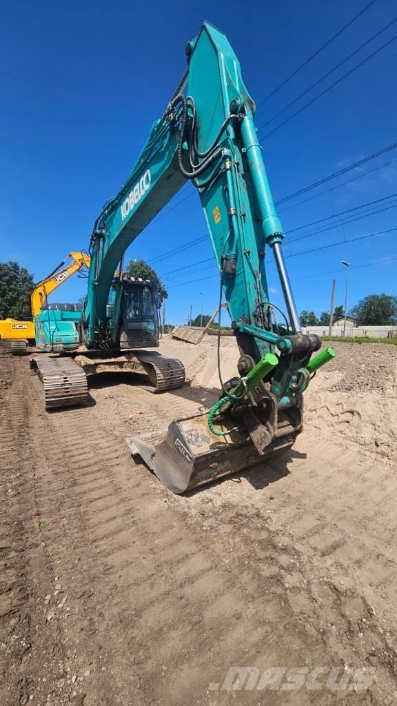 Kobelco SK 210 LC Roomikekskavaatorid