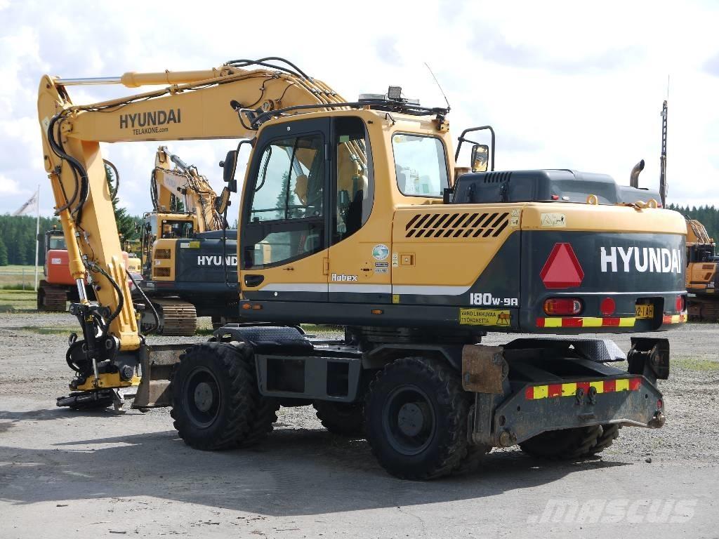 Hyundai R 180 W-9A Ratasekskavaatorid