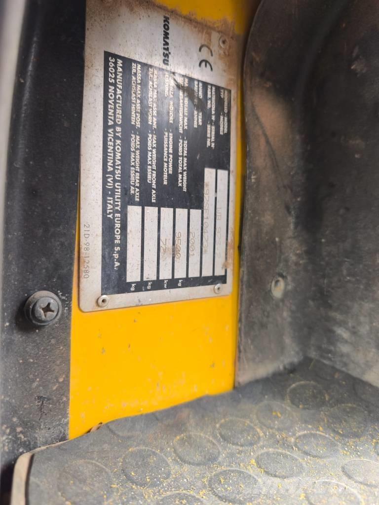 Komatsu WB 97 S-2 Ekskavaatorlaadurid