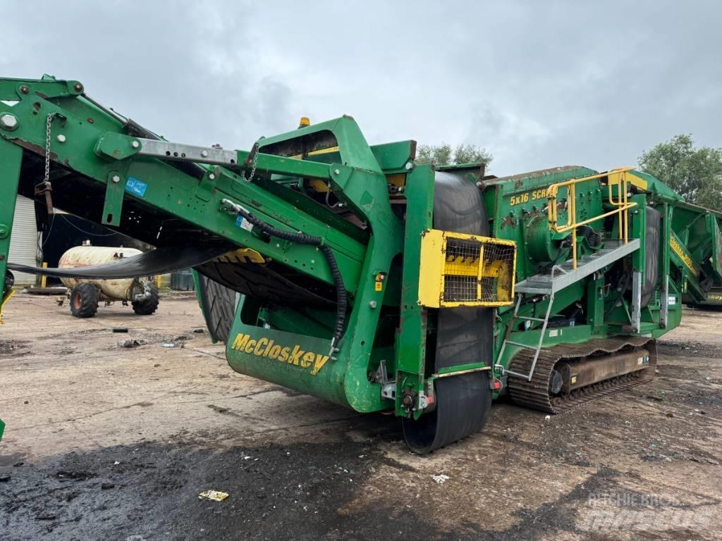 McCloskey R155 Iseliikuvad sõelad