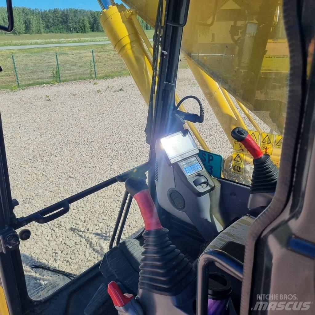 Komatsu PC 210 LC-11 Roomikekskavaatorid