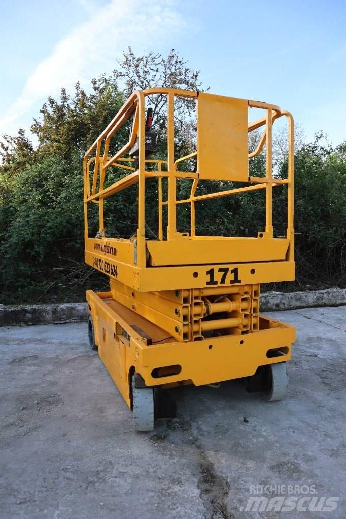 Haulotte Compact 10 Käärtõstukid