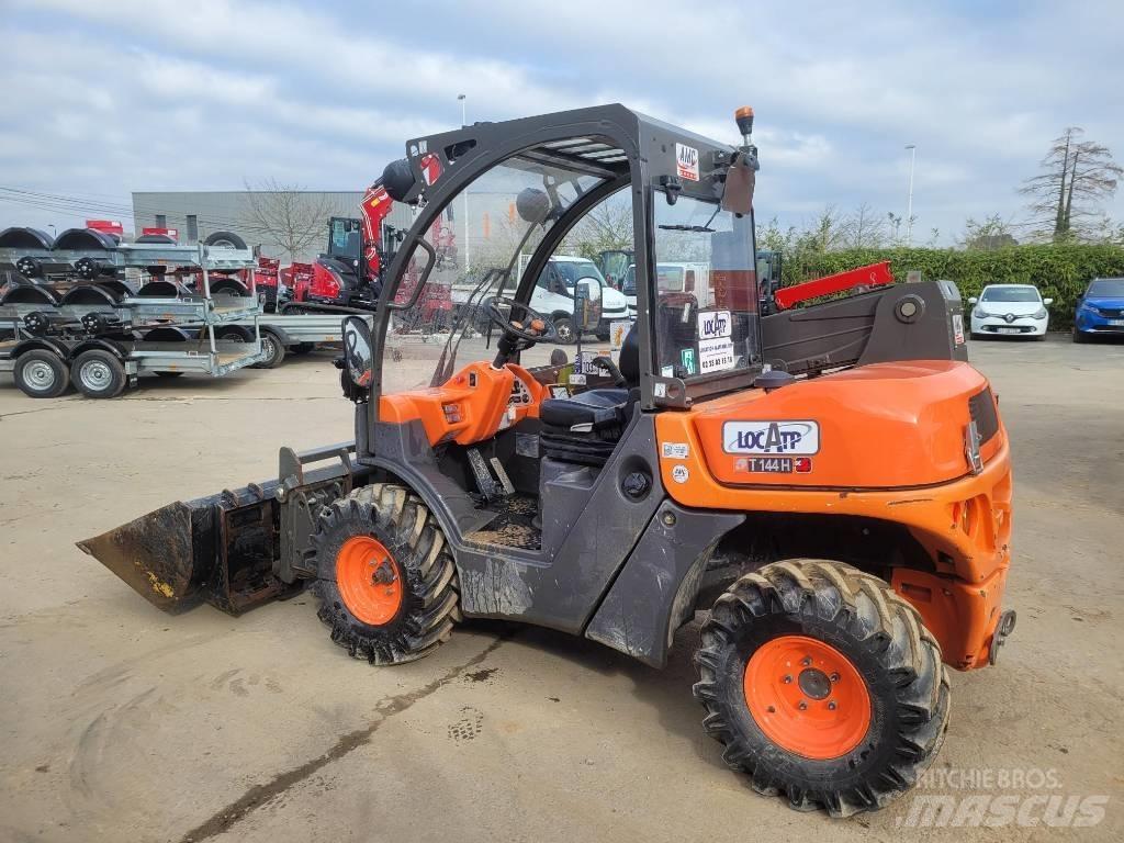 Ausa T 144 H Teleskooplaadurid
