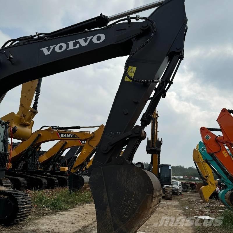 Volvo EC350D Roomikekskavaatorid
