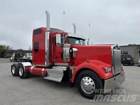 Kenworth W900L Sadulveokid
