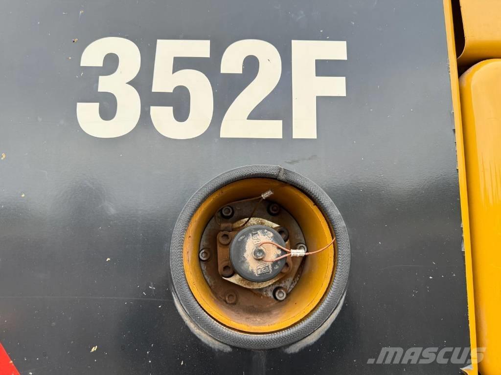 CAT 352 F Roomikekskavaatorid