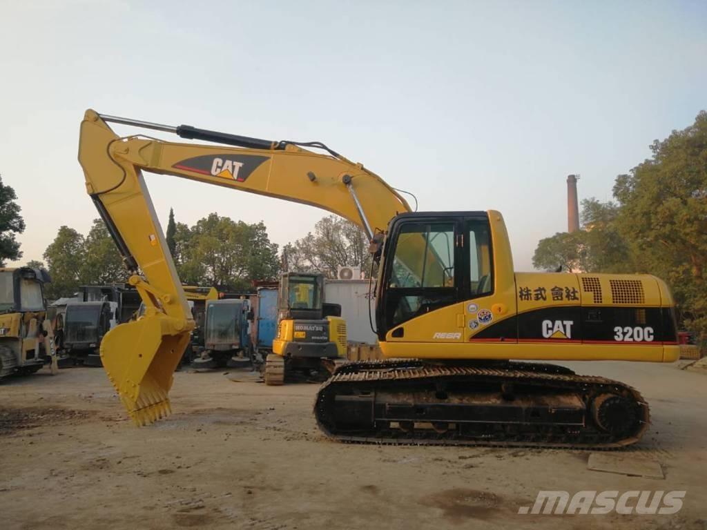 CAT 320C Roomikekskavaatorid