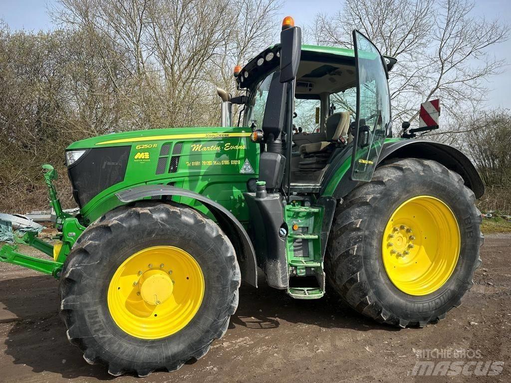 John Deere 6250 R Traktorid