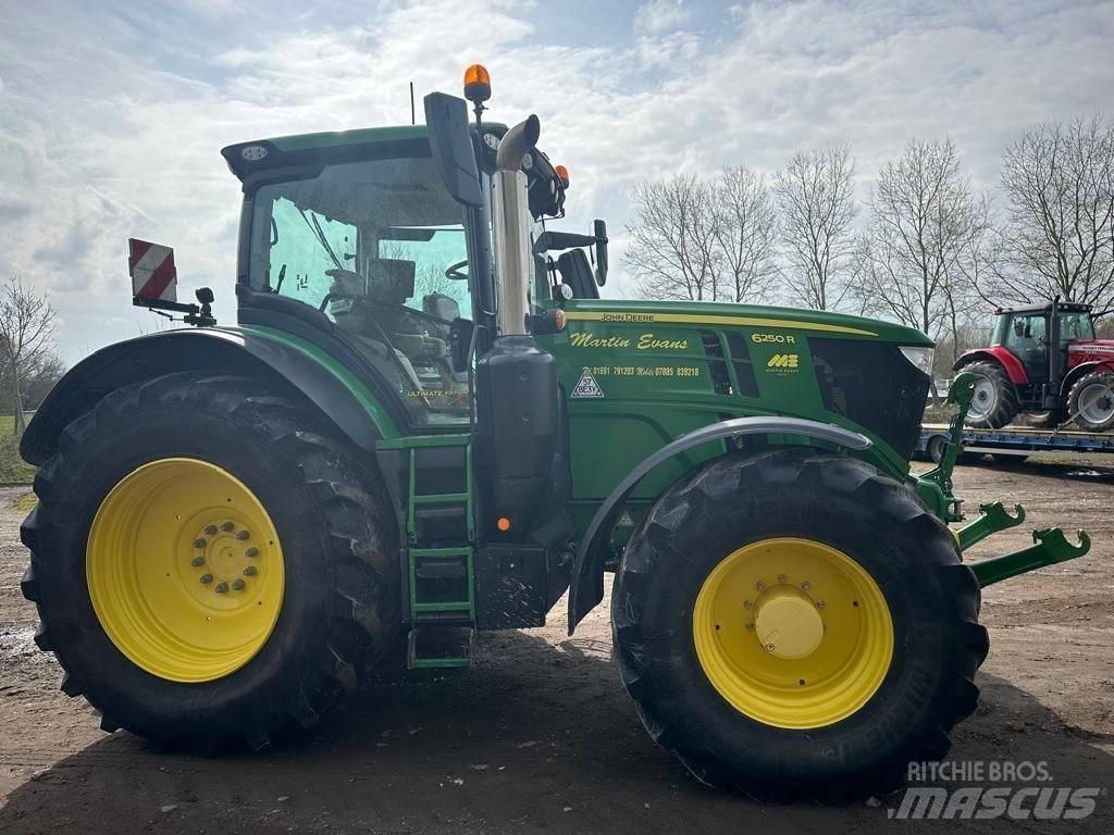John Deere 6250 R Traktorid