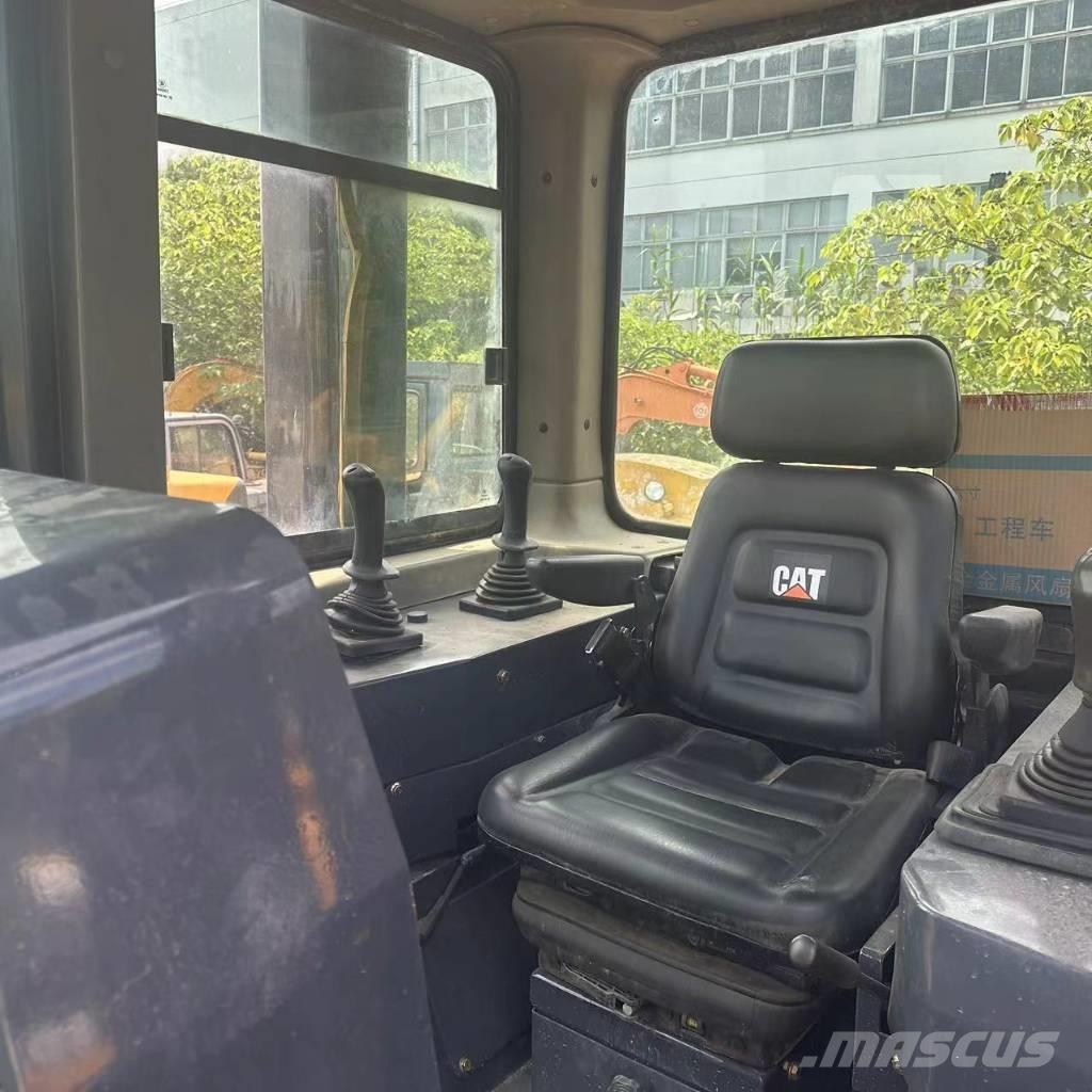 CAT D 8 R Buldooserid