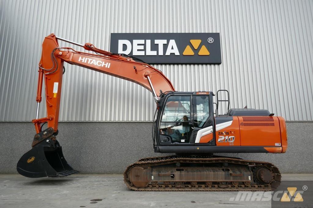 Hitachi ZX210LC-7 Roomikekskavaatorid