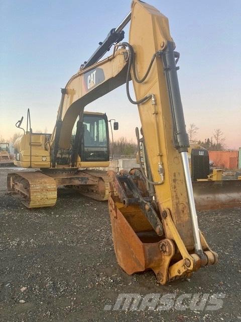 CAT 320 D Roomikekskavaatorid