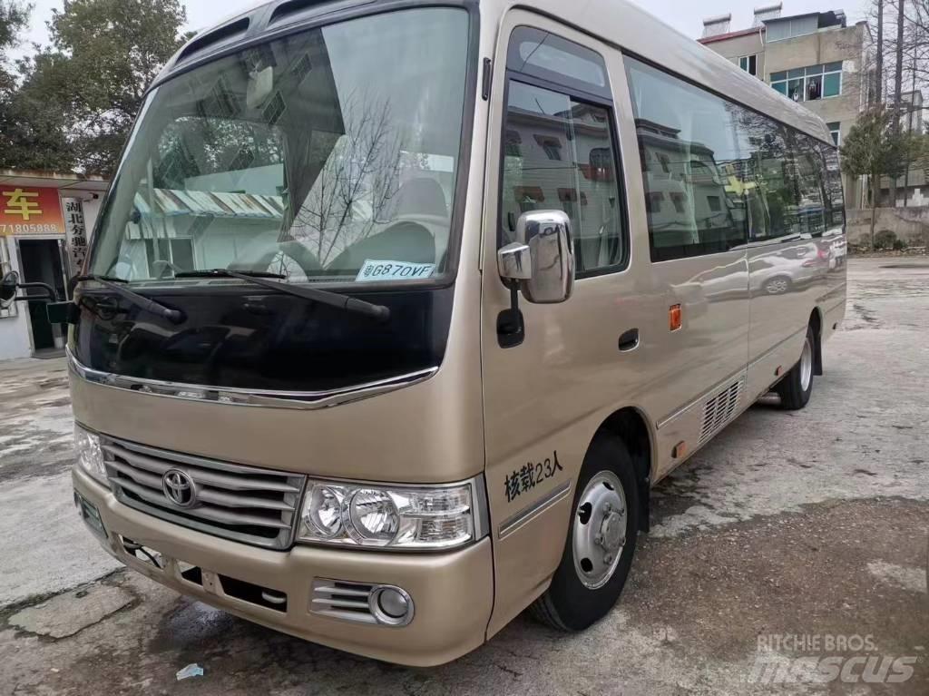 Toyota Coaster Bus Väikebussid
