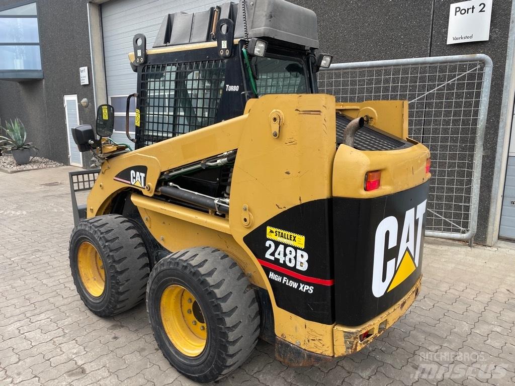 CAT 248B High Flow Kompaktlaadurid