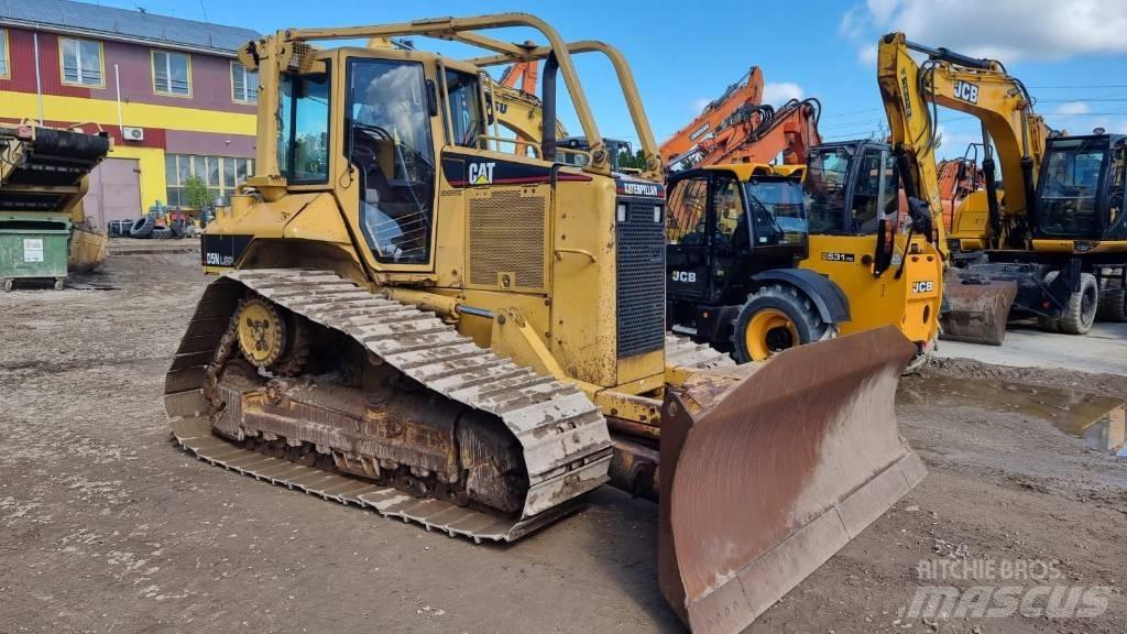 CAT D 5 N LGP Buldooserid