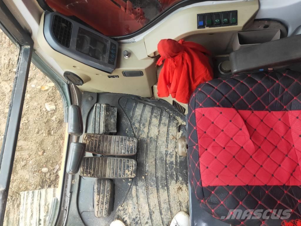 Doosan DH220LC-7 Roomikekskavaatorid