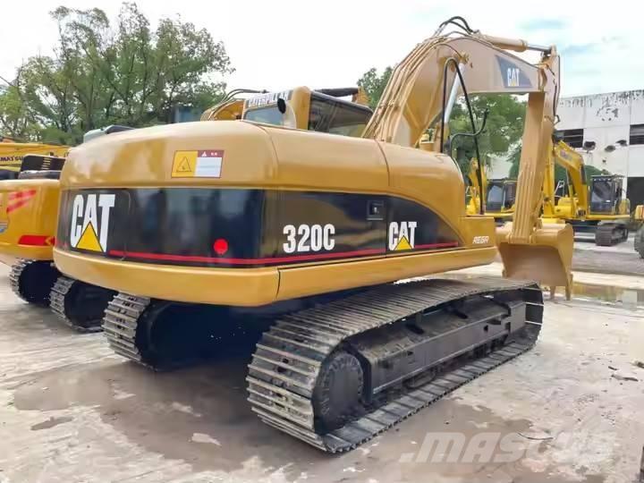 CAT 320 C Roomikekskavaatorid