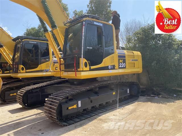 Komatsu PC 220-8 Roomikekskavaatorid