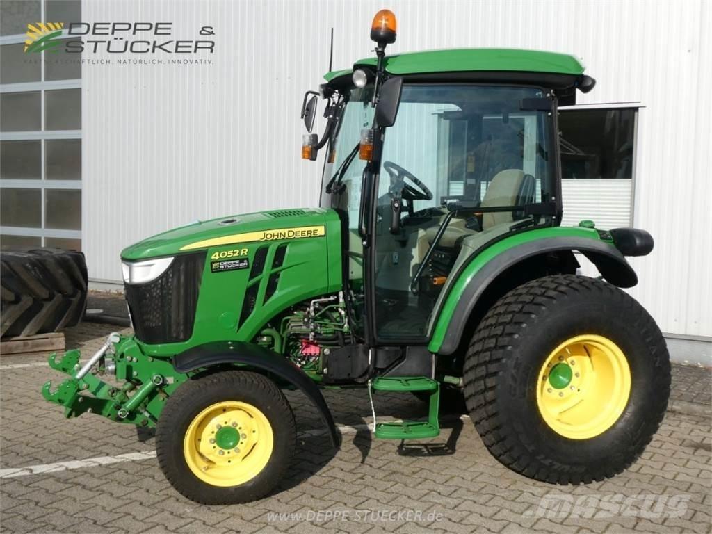 John Deere 4052R Kompakttraktorid