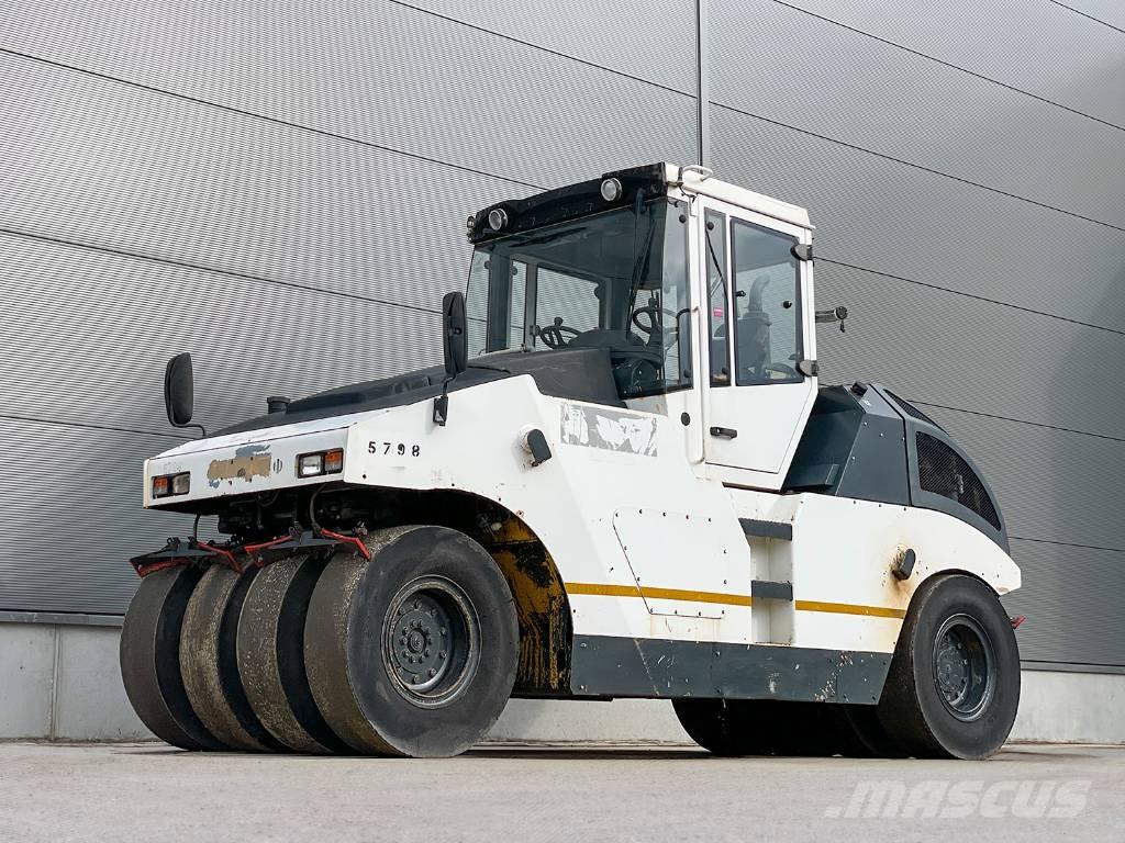 Bomag BW 24 RH Pneumorehvidega rullid