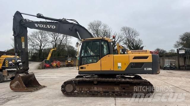 Volvo EC 220 DL Roomikekskavaatorid