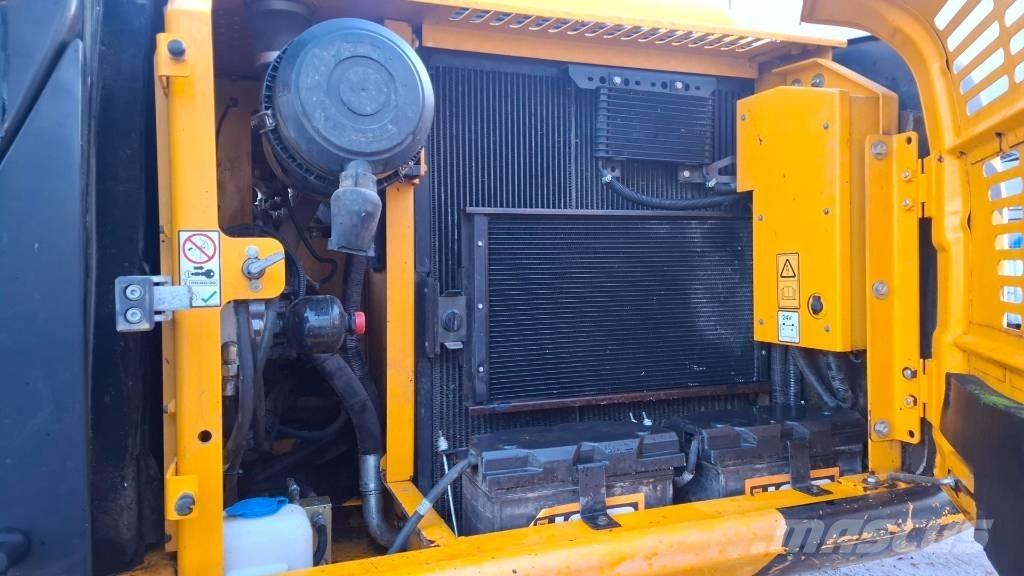 JCB JS190LC T4 Roomikekskavaatorid