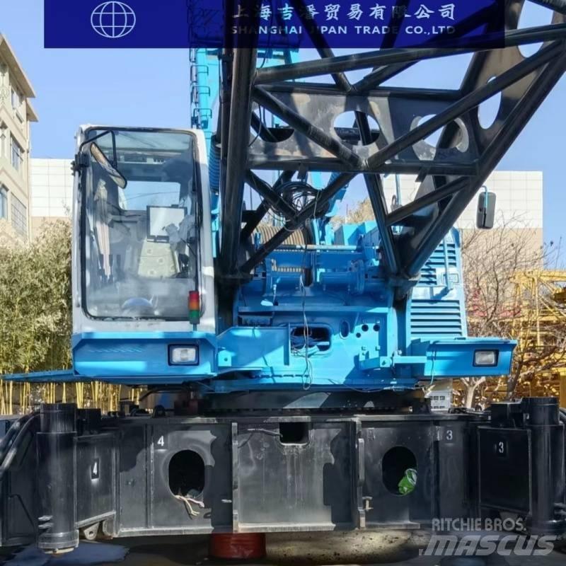 Hitachi SCX2500 Roomikkraanad