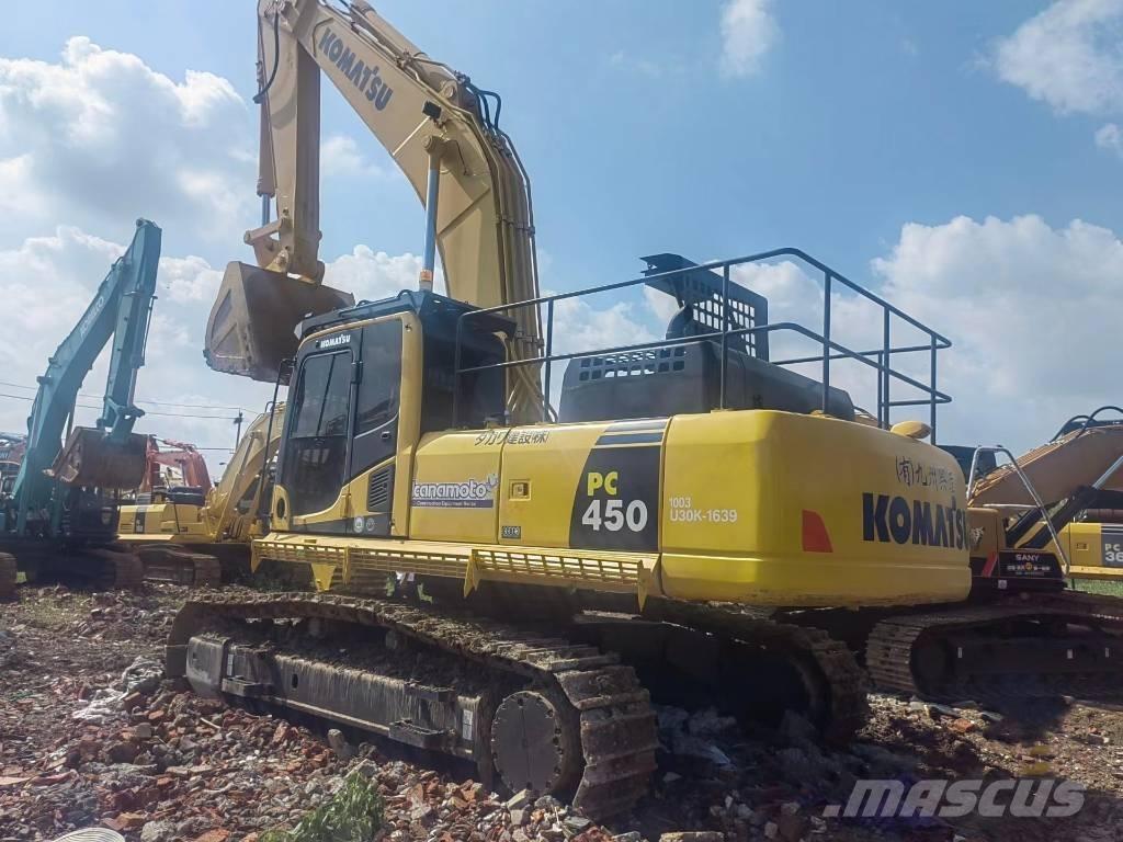 Komatsu PC450-8 Roomikekskavaatorid