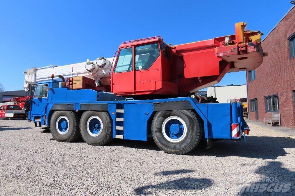 Liebherr LTM 1050-1 Maastikutõstukid