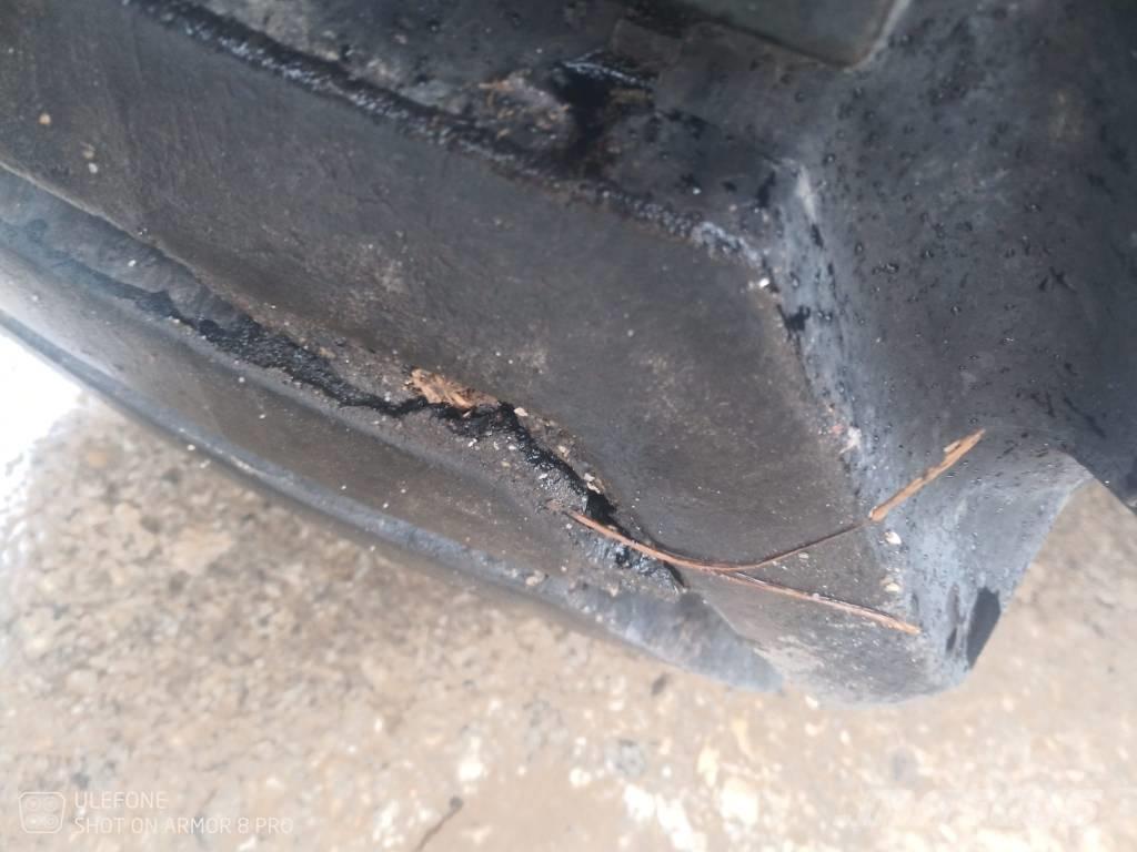 JLG 450 AJS II Iseliikuvad poomtõstukid